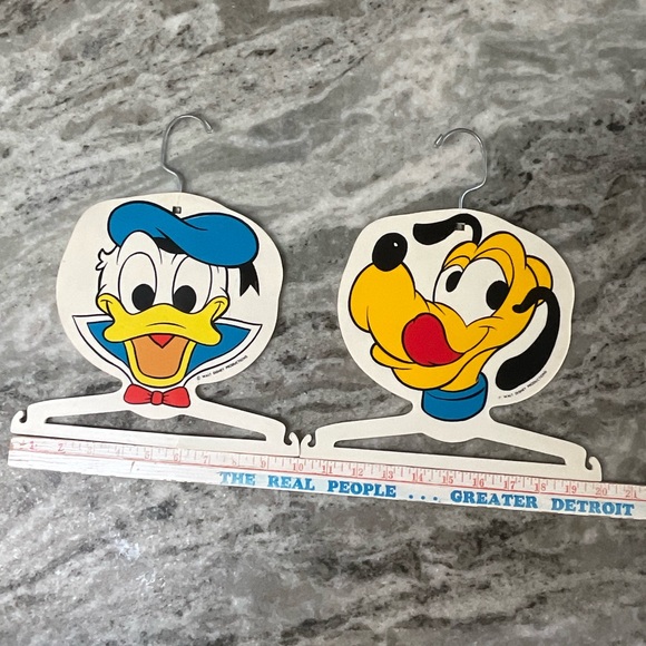 Vintage 1971 Disney Pluto and Donald Duck - Child Hangers set of 2 - Picture 1 of 9